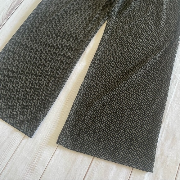 Michael Kors Monogram Printed Wide Leg Pants Women’s M Black Luxury Money Classy - Picture 2 of 15